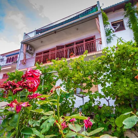 Tridesettri Crikvenica