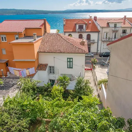 Tridesettri Crikvenica