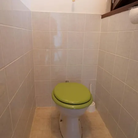 Apartament Tridesettri *